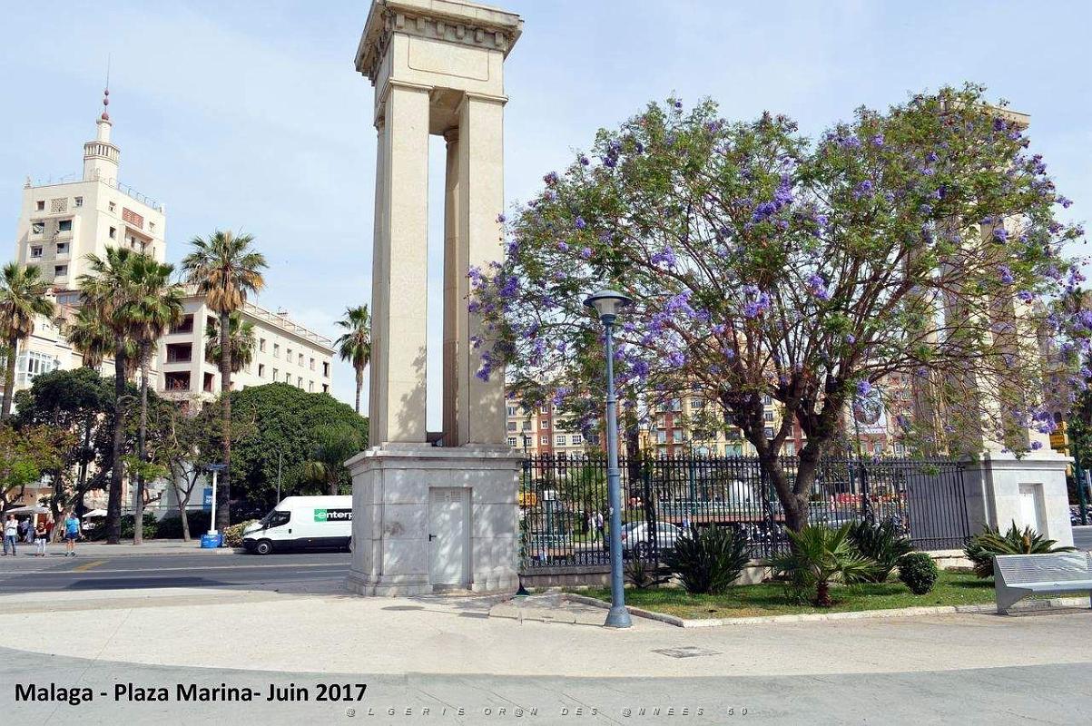 057- Malaga Plaza Marina.JPG